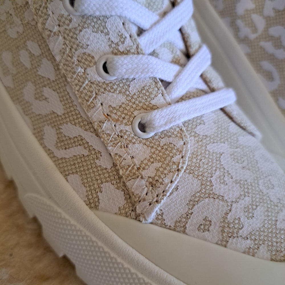 Lucky Brand Women's Eisley Causal High Top Sneaker - Picture 4 of 12